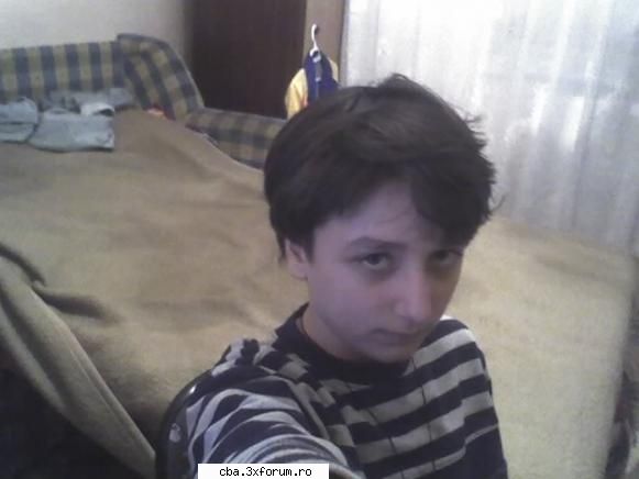 gata am gasit si eu o poza cu me :). cum aratati (poze cu voi)?